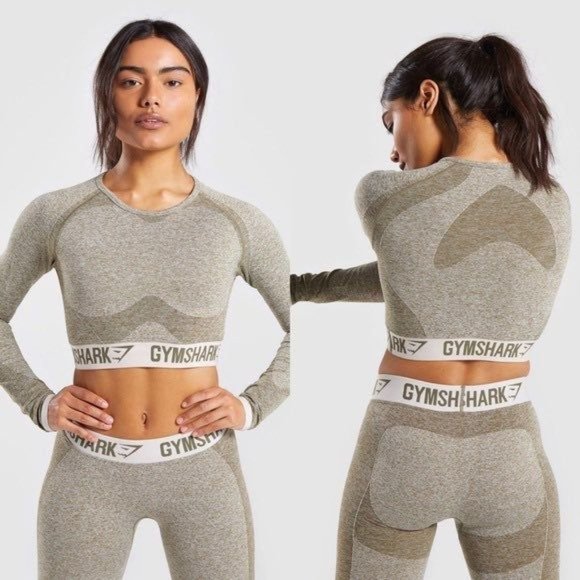 Gymshark Tops - NWT Gymshark Seamless Flex Long Sleeve Crop Top Khaki Sand Size Medium H13061